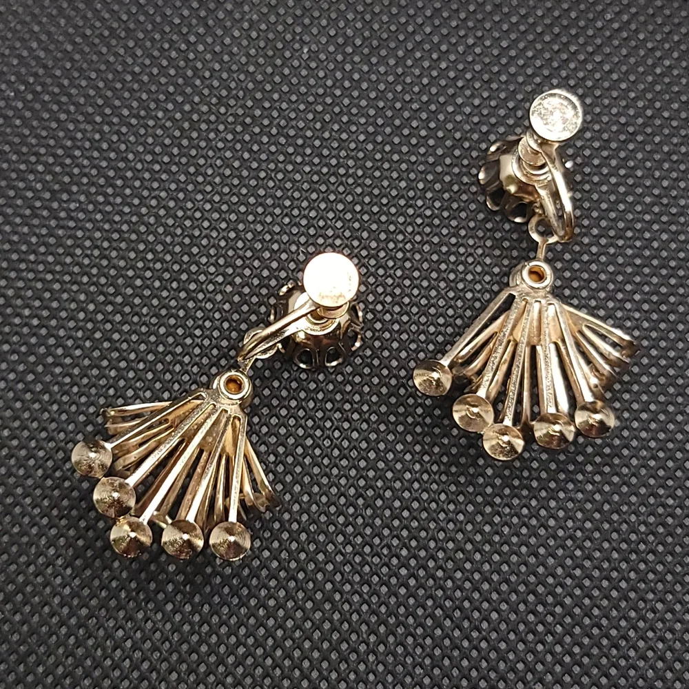 Vintage 1950's Floral Rhinestone Screwback Earrings